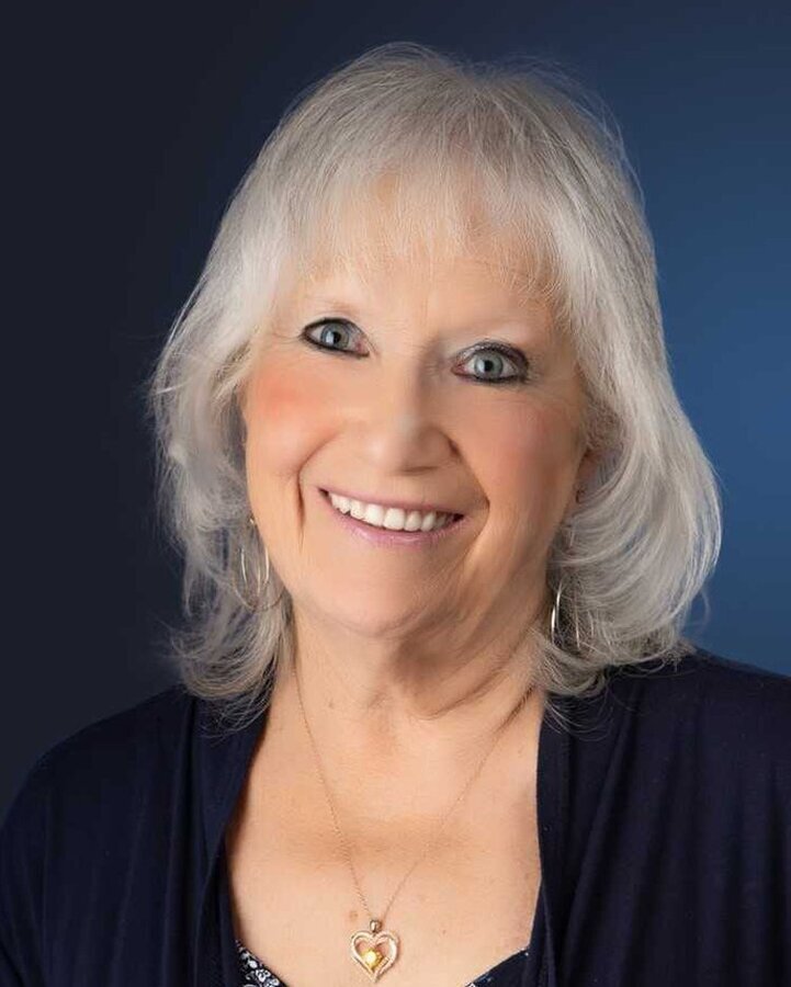 Debbie L Foote